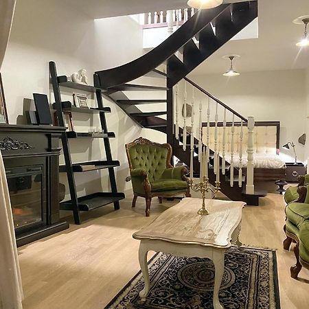 Exclusive Gaono Apartment In The Heart Of Old Town 빌뉴스 외부 사진