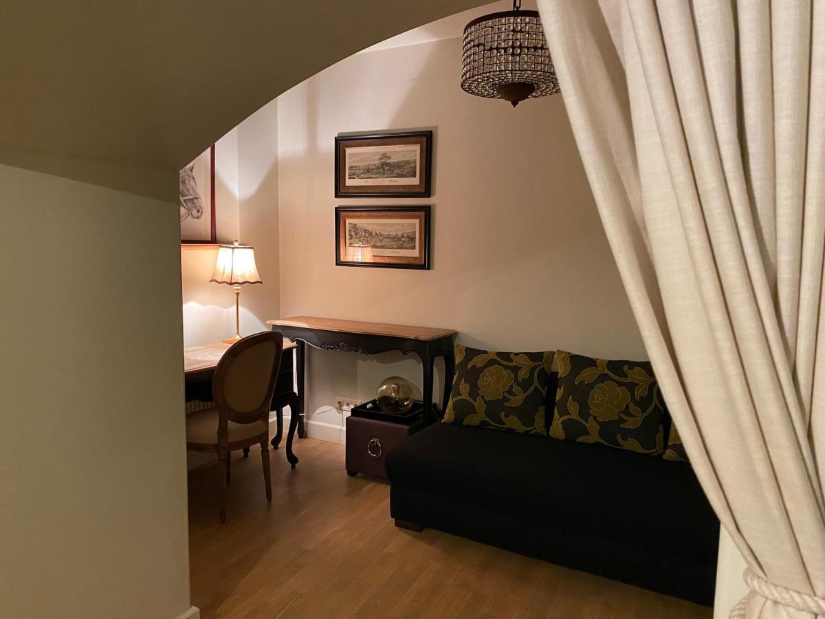 Exclusive Gaono Apartment In The Heart Of Old Town 빌뉴스 외부 사진
