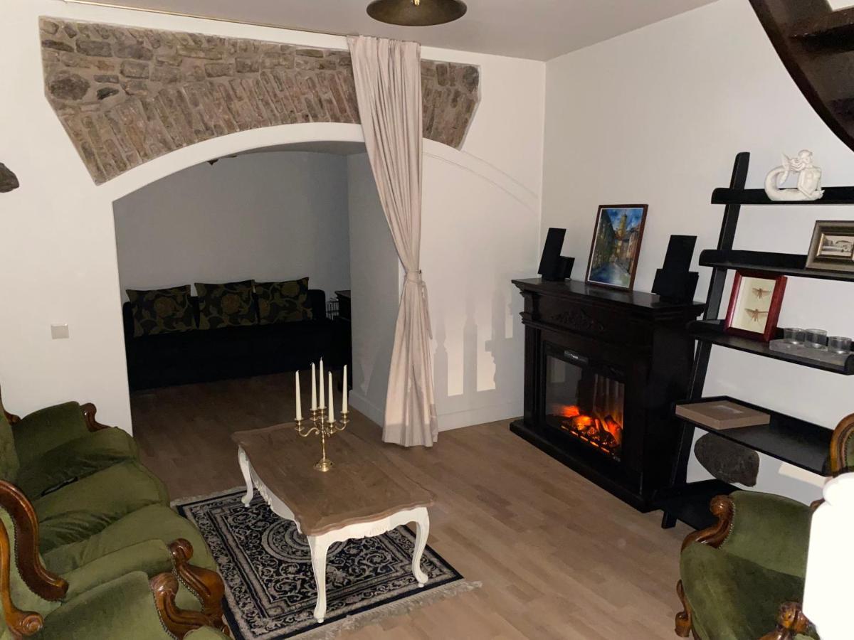 Exclusive Gaono Apartment In The Heart Of Old Town 빌뉴스 외부 사진
